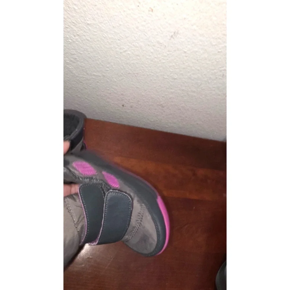 Sorel Girls Cerrelle Winter Boots Size 10‎ Gray & Pink Waterproof Insulated
